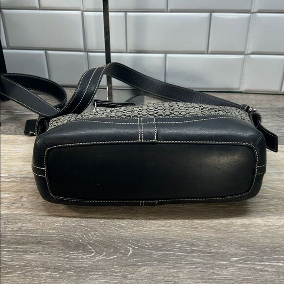 Coach black gray signature soho crossbody and wallet set - Picture 4 of 17